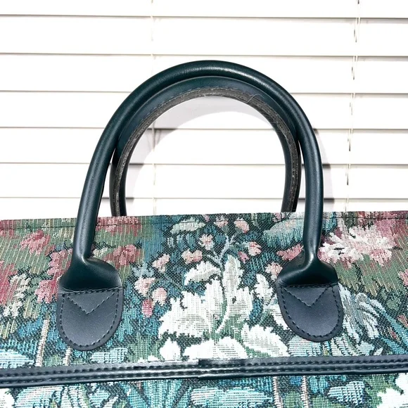 🚫SOLD! VINTAGE NWOT |•ATLANTIC•| Carry On Luggage Tapestry Floral Travel Bag - Picture 6 of 16